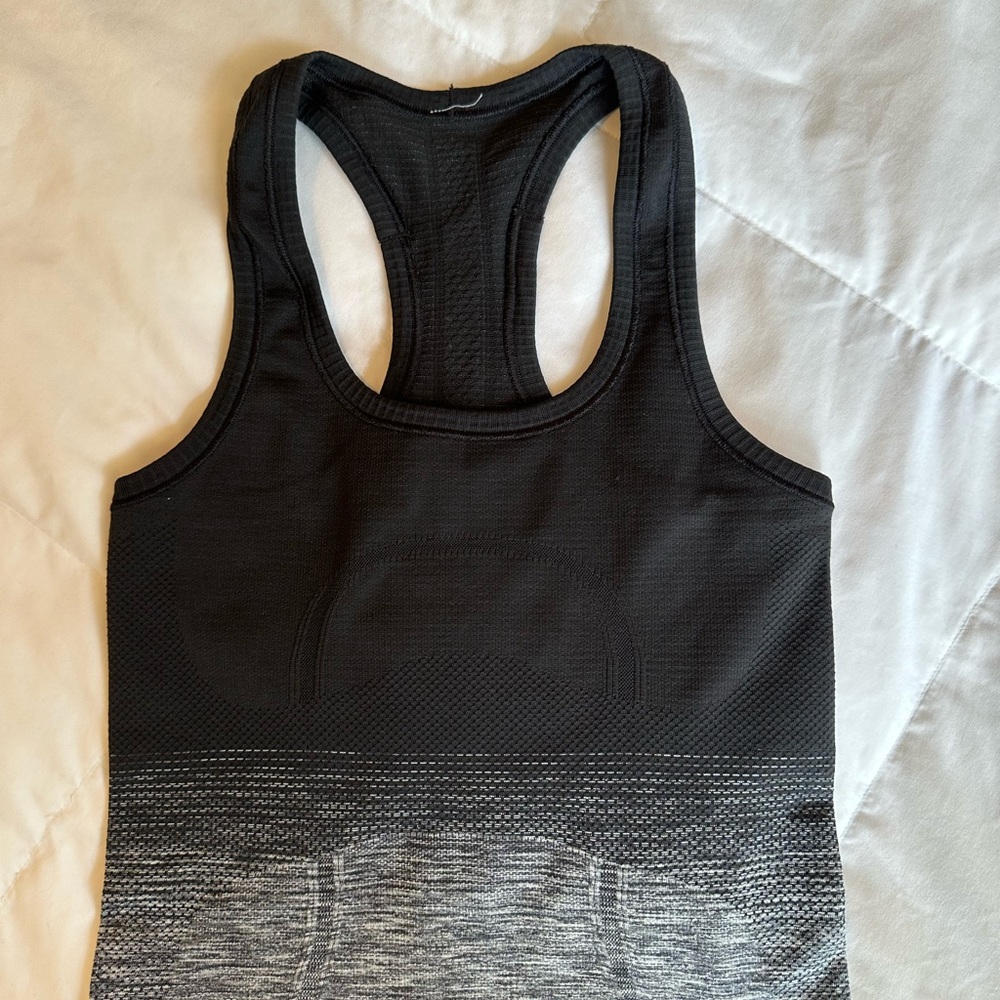Lululemon Swiftly Tank Top Size 2